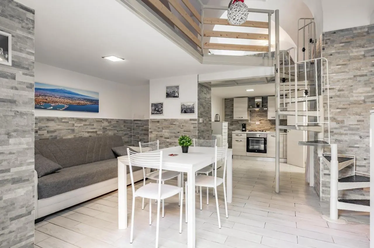 Apartment Functional Apt X5 In The Heart Of Catania