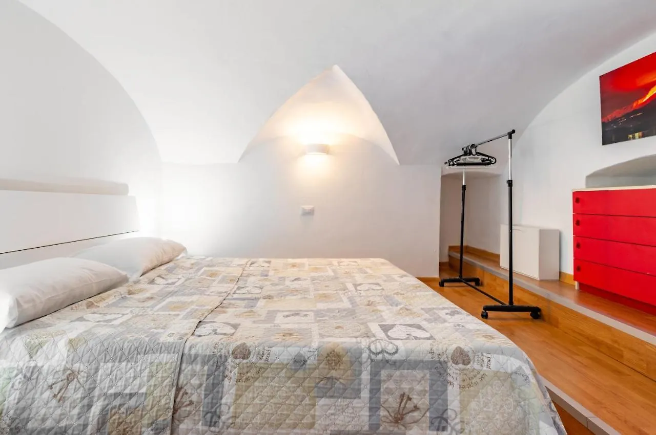 Functional Apt X5 In The Heart Of Catania Apartment