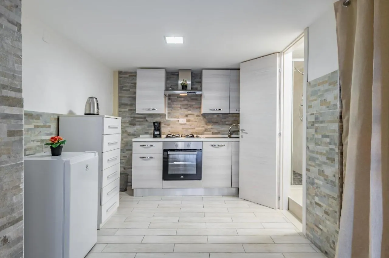 Apartment Functional Apt X5 In The Heart Of Catania